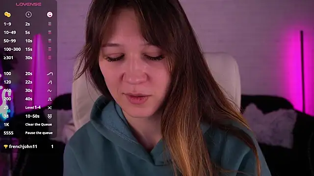 DreamyLinaa online show from 01-28-25, 07:32