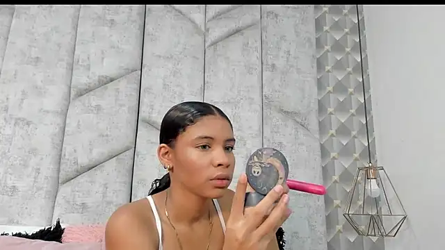 AshleyHill2 online show from 12-14-25, 04:40