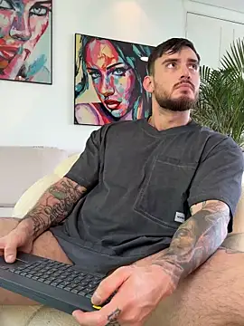 DimitriSullivan  online show from 10-31-25, 07:04