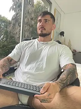 DimitriSullivan  online show from 01-06-26, 08:34