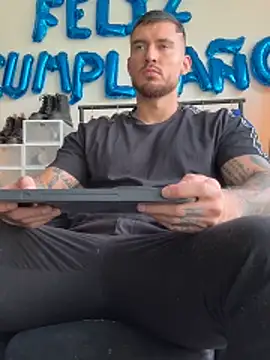 DimitriSullivan  online show from 06-18-26, 01:59