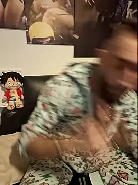 Snapshot of DaWoD030 chatting on 12-23-24, 05:54 DaWoD030 online show from 12-23-24, 05:54