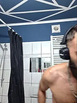 Snapshot of DaWoD030 chatting on 09-15-25, 04:51 DaWoD030 online show from 09-15-25, 04:51