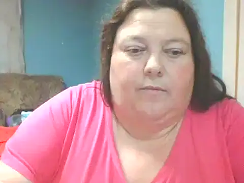 Snapshot of Honeybee2025 chatting on 12-17-24, 10:54 Honeybee2025 online show from 12-17-24, 10:54