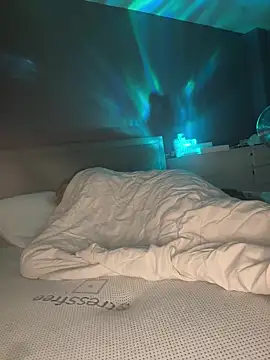 Snapshot of Sweet_PeaUK chatting on 02-15-25, 04:14 Sweet PeaUK online show from 02-15-25, 04:14