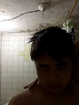 Snapshot of AndrewPherson chatting on 02-24-25, 11:10 AndrewPherson online show from 02-24-25, 11:10