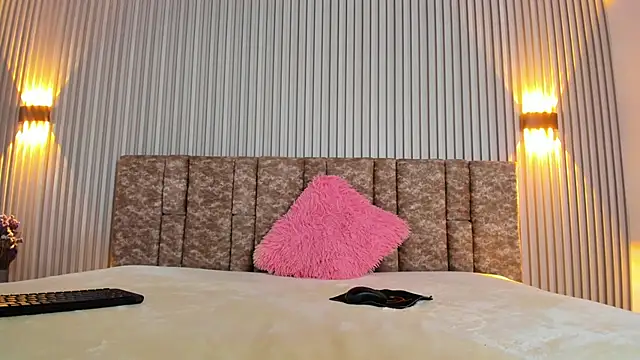 tiffany johnson11 online show from 12-27-24, 06:24