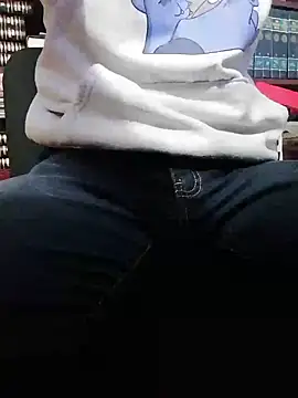 Snapshot of Tuchico_888 chatting on 03-21-25, 01:24 Tuchico 888 online show from 03-21-25, 01:24