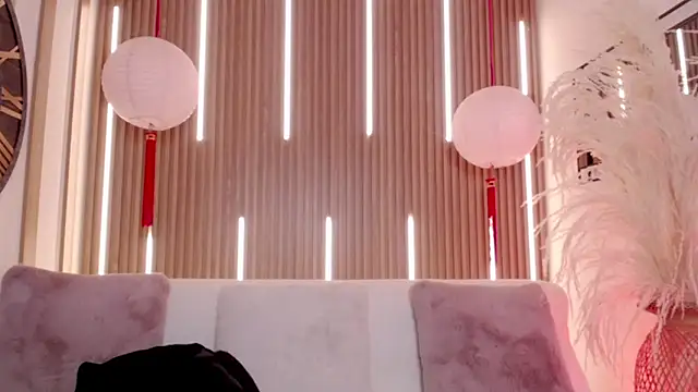 Aniie Doll online show from 01-14-26, 08:25