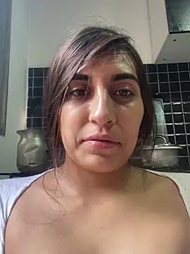 Snapshot of bigasssweet_2 chatting on 02-21-25, 08:38 bigasssweet 2 online show from 02-21-25, 08:38