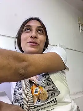 Snapshot of bigasssweet_2 chatting on 03-14-25, 09:00 bigasssweet 2 online show from 03-14-25, 09:00