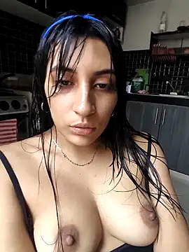 Snapshot of bigasssweet_2 chatting on 10-28-25, 06:32 bigasssweet 2 online show from 10-28-25, 06:32