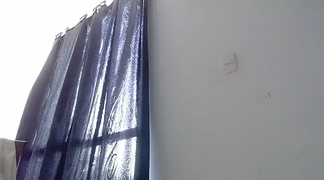 nicolle milf1978 online show from 02-16-25, 12:21