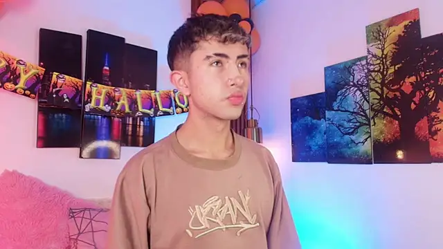 Noah Xitruxx online show from 10-11-25, 03:50