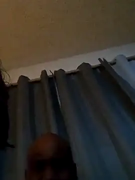 Snapshot of bbcprty chatting on 10-28-25, 05:44 bbcprty online show from 10-28-25, 05:44