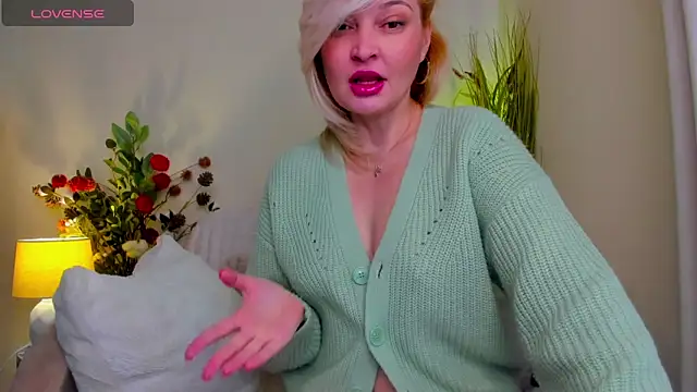 Milena candyy online show from 04-15-26, 11:50