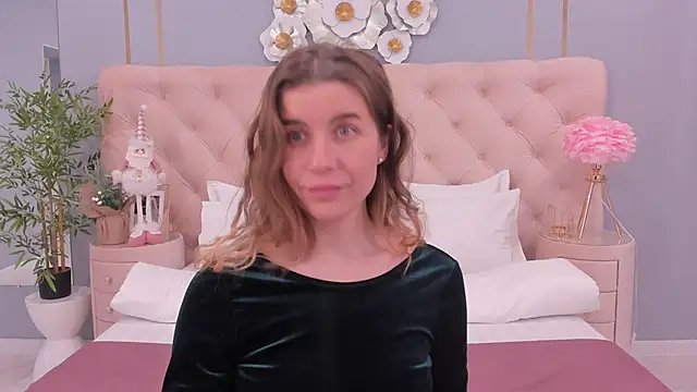 VikkiStorm online show from 12-13-24, 09:46