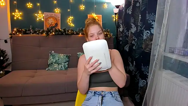 Xloe Queen online show from 12-22-24, 02:38