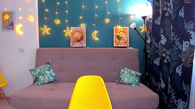 Xloe Queen online show from 01-14-25, 08:09