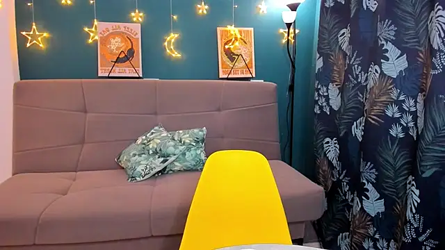 Xloe Queen online show from 03-13-25, 01:40