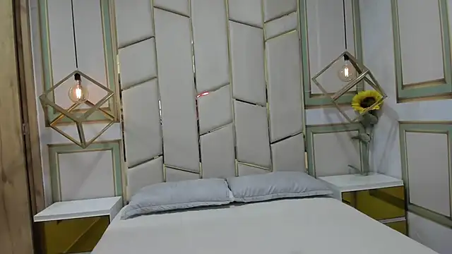 pola adams  online show from 03-03-25, 11:22