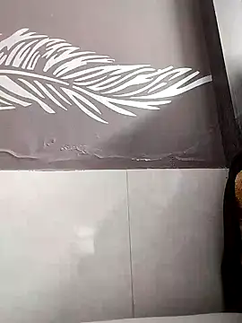 Snapshot of shalini_fire chatting on 03-18-25, 05:21 shalini fire online show from 03-18-25, 05:21