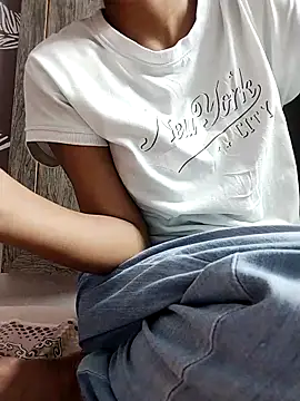 Snapshot of shalini_fire chatting on 09-20-25, 10:05 shalini fire online show from 09-20-25, 10:05