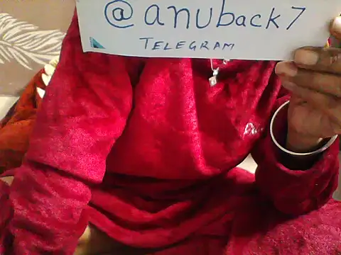 Snapshot of shalini_fire chatting on 11-30-25, 06:34 shalini fire online show from 11-30-25, 06:34