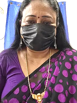 Snapshot of rekha_naier chatting on 06-09-26, 05:30 rekha naier online show from 06-09-26, 05:30