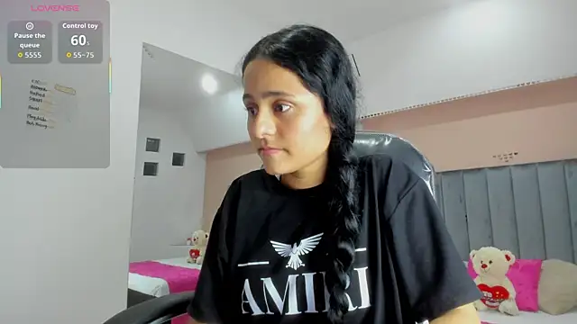 Snapshot of Giselle_Roldan chatting on 11-07-25, 03:17 Giselle Roldan online show from 11-07-25, 03:17