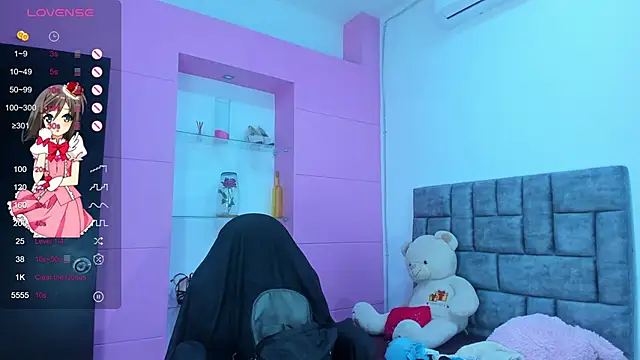 jisoo   online show from 10-19-25, 02:07