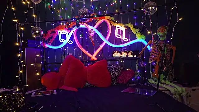 anonymouszN online show from 02-11-26, 08:36