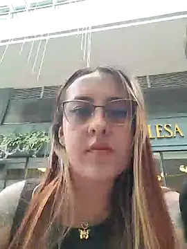 SarahXRusso online show from 12-13-24, 08:37