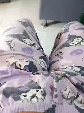 Snapshot of kameron_sweett chatting on 12-21-24, 01:10 kameron sweett online show from 12-21-24, 01:10