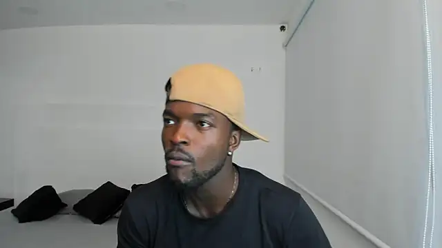 Dylan Taylor online show from 03-18-25, 02:58