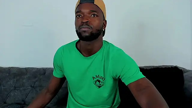 Dylan Taylor online show from 10-22-25, 04:35