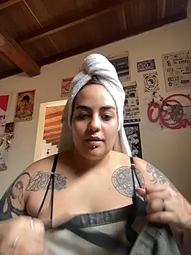 Snapshot of name_less_lulu chatting on 02-08-26, 05:49 name less lulu online show from 02-08-26, 05:49