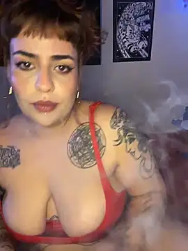 Snapshot of name_less_lulu chatting on 02-18-26, 01:23 name less lulu online show from 02-18-26, 01:23