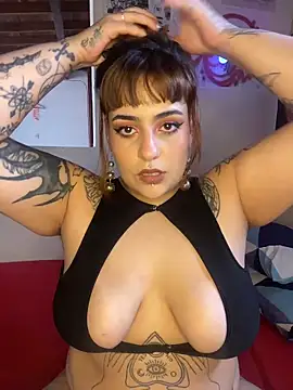 Snapshot of name_less_lulu chatting on 02-19-26, 10:06 name less lulu online show from 02-19-26, 10:06