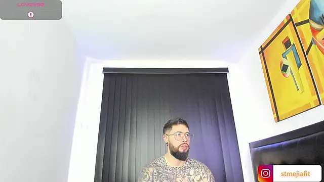 Snapshot of connor_santtos chatting on 02-20-25, 03:30 connor santtos online show from 02-20-25, 03:30