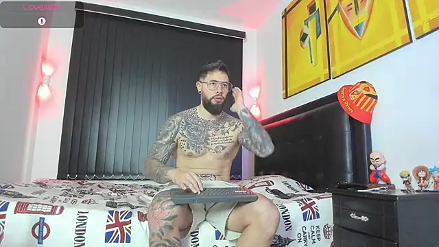 Snapshot of connor_santtos chatting on 03-11-25, 01:12 connor santtos online show from 03-11-25, 01:12