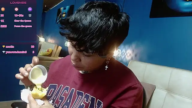 Snapshot of nato_evans chatting on 12-19-24, 12:45 nato evans online show from 12-19-24, 12:45