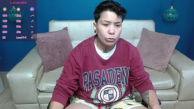 Snapshot of nato_evans chatting on 12-31-24, 12:15 nato evans online show from 12-31-24, 12:15