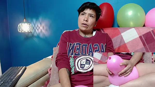 Snapshot of nato_evans chatting on 02-02-25, 03:21 nato evans online show from 02-02-25, 03:21