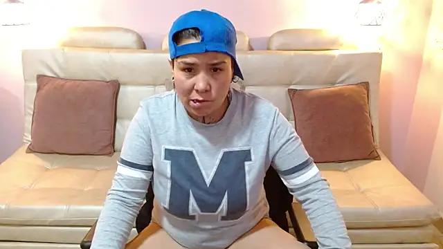 Snapshot of nato_evans chatting on 11-30-25, 03:43 nato evans online show from 11-30-25, 03:43