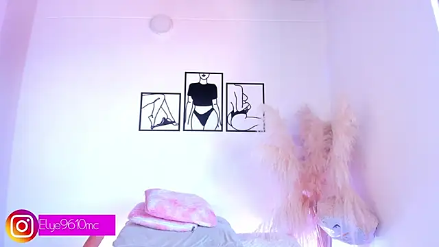 ellie mcdonald online show from 04-09-26, 02:55