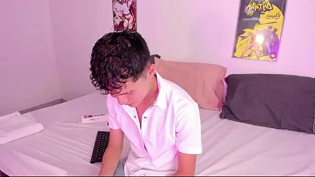 Snapshot of crushnier chatting on 12-06-24, 05:33 crushnier online show from 12-06-24, 05:33