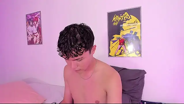 Snapshot of crushnier chatting on 12-17-24, 08:21 crushnier online show from 12-17-24, 08:21