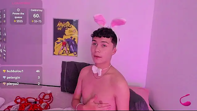 Snapshot of crushnier chatting on 02-24-25, 09:09 crushnier online show from 02-24-25, 09:09