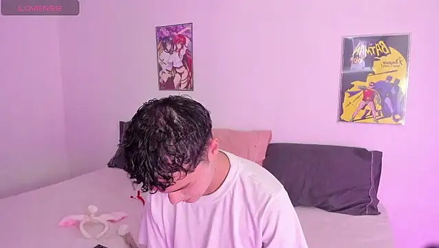 Snapshot of crushnier chatting on 02-28-25, 03:04 crushnier online show from 02-28-25, 03:04